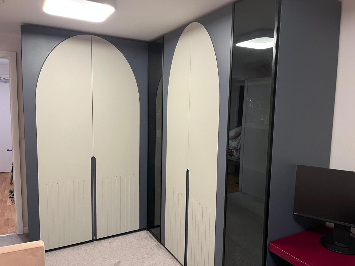 Luxury 2 Bedroom In Apartment *